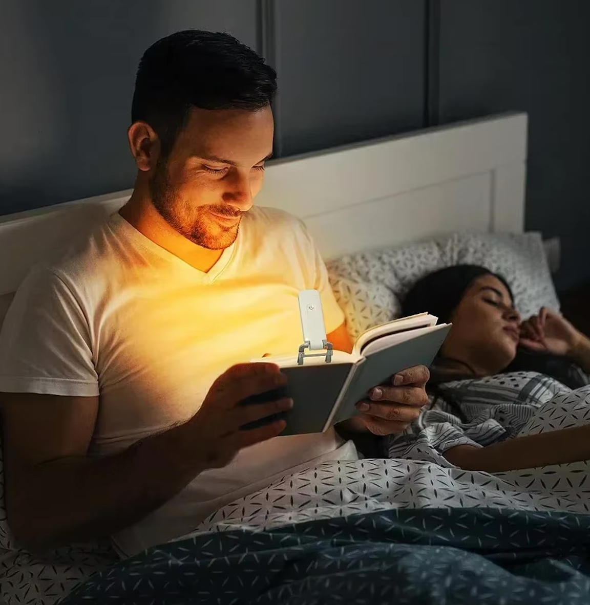 BookGlow™ - Lees moeiteloos, zelfs in het donker!